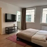 Hbf Zentrum Business Messe Düsseldorf *