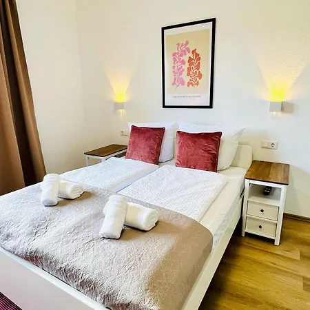 Zentral Gelegenes Und Stilvoll Moebliertes In Nur 5 Minuten Vom Hbf Und City, Ideal Fuer Pendler Und Messebesucher