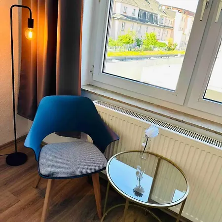 Apartment Zentral Gelegenes Und Stilvoll Moebliertes In Nur 5 Minuten Vom Hbf Und City, Ideal Fuer Pendler Und Messebesucher Duisburg