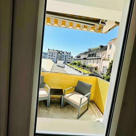 Apartment Zentral Gelegenes Und Stilvoll Moebliertes In Nur 5 Minuten Vom Hbf Und City, Ideal Fuer Pendler Und Messebesucher