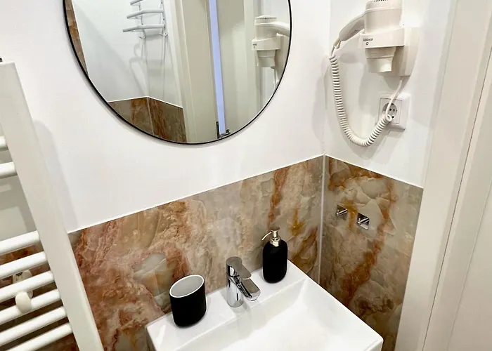 Hbf Zentrum Business Messe Duesseldorf * Duisburg