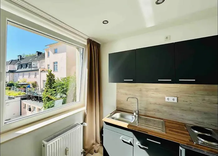 Hbf Zentrum Business Messe Duesseldorf * Duisburg