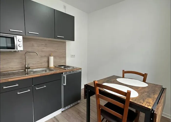 Hbf Zentrum Business Messe Duesseldorf * Дуйсбург