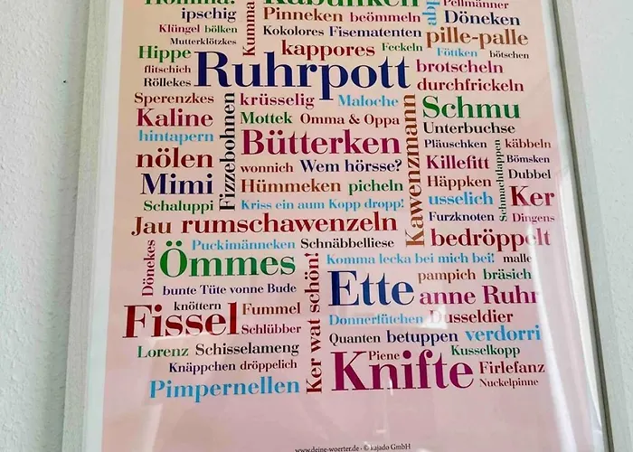 Apartment Zentral Gelegenes Und Stilvoll Möbliertes In Nur 5 Minuten Vom Hbf Und City, Ideal Für Pendler Und Messebesucher *